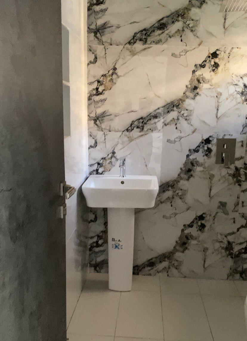 5 Bedroom Semi-Detached Terrace