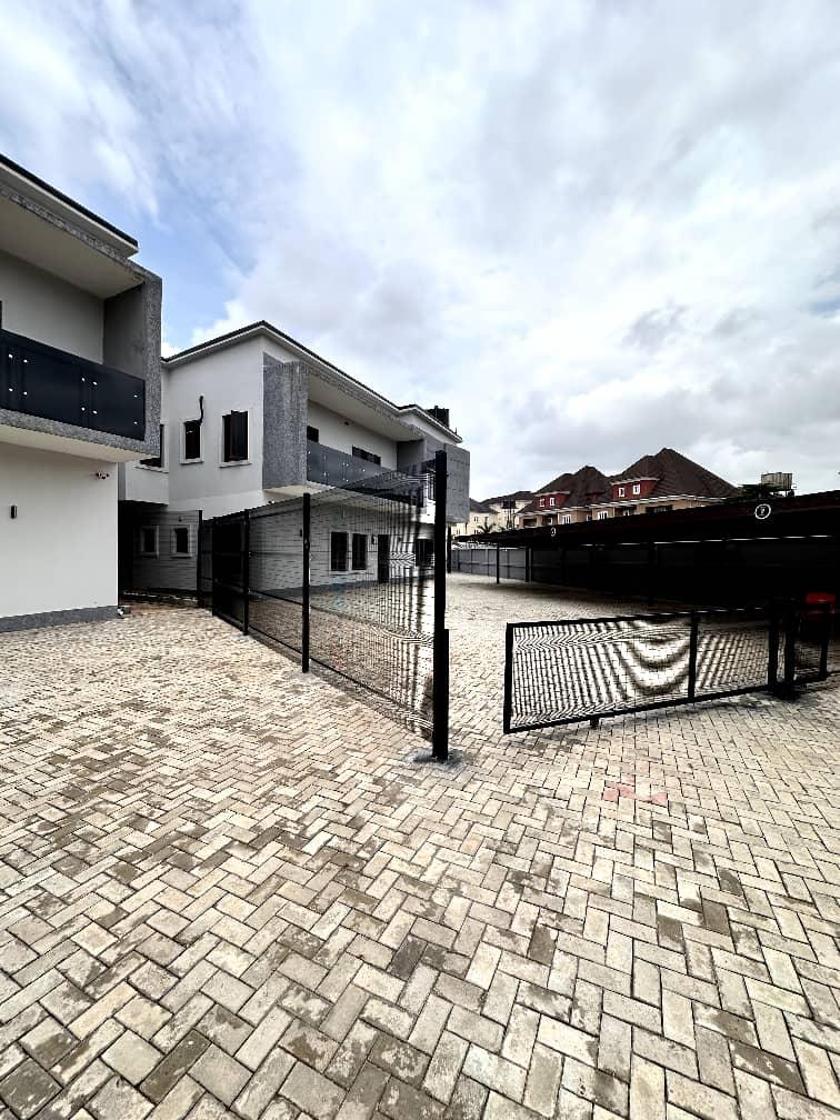 5-Bedroom Detached Duplex in Jahi